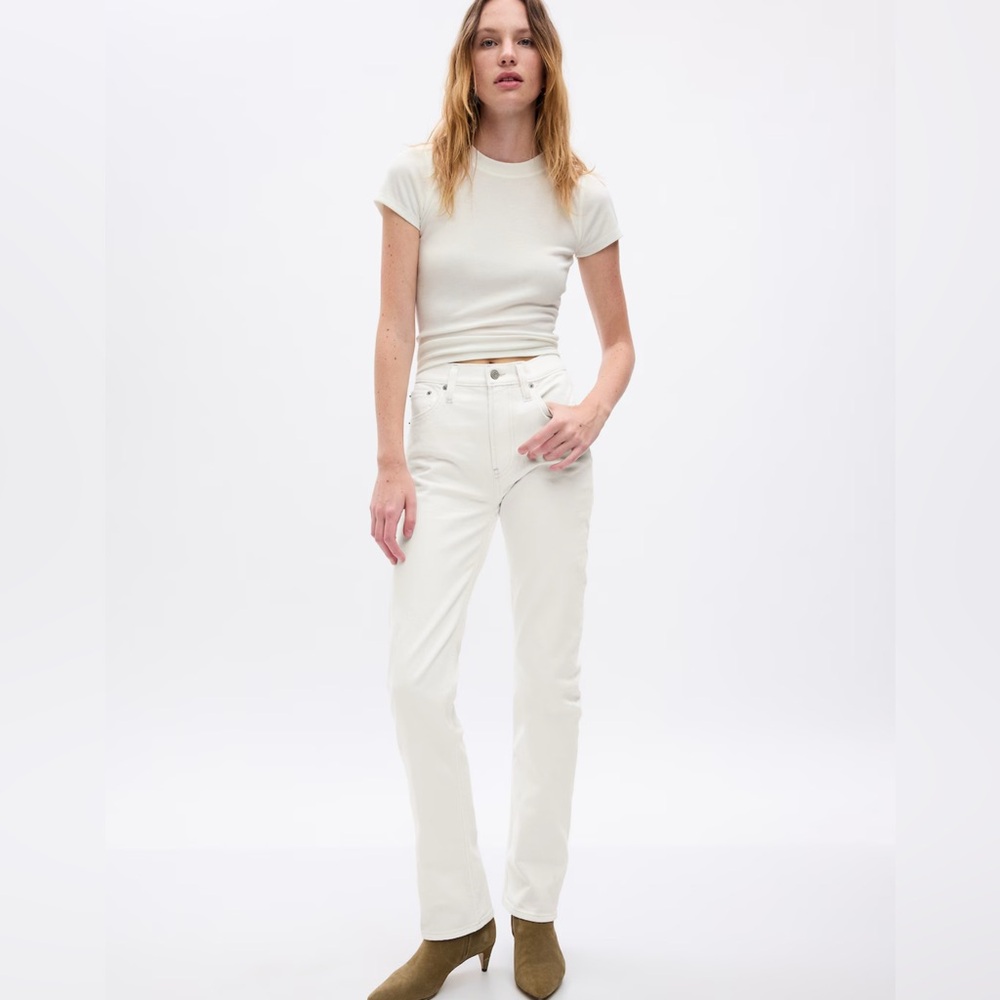 NWT GAP 90’s straight high rise white jeans